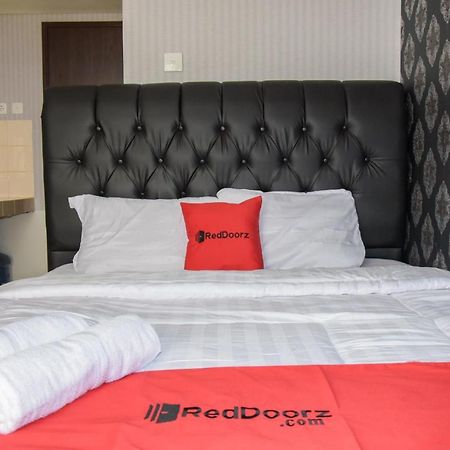 Reddoorz Apartment @ Serpong Green View Tangerang Exterior foto