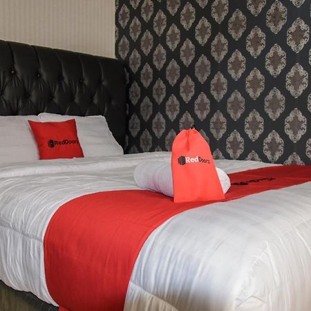 Reddoorz Apartment @ Serpong Green View Tangerang Exterior foto