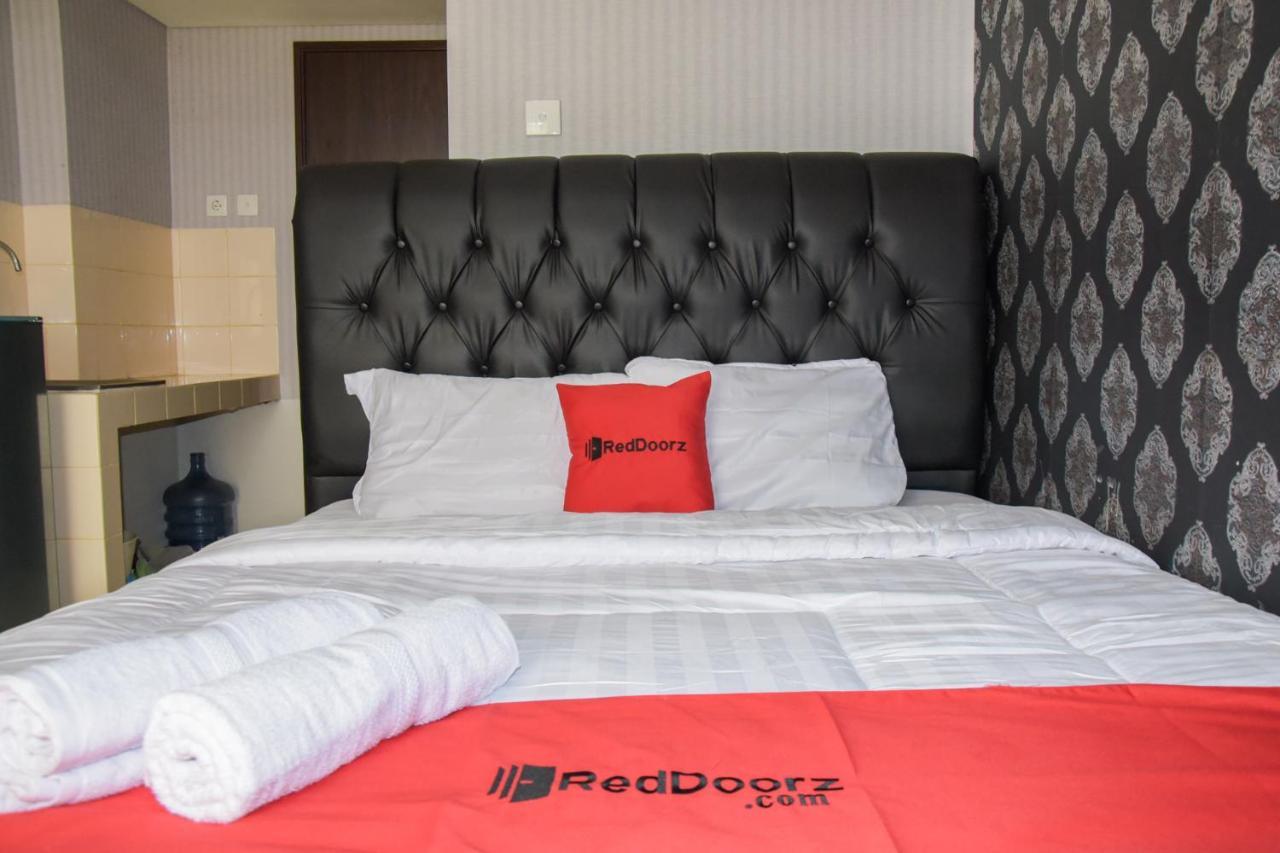 Reddoorz Apartment @ Serpong Green View Tangerang Exterior foto